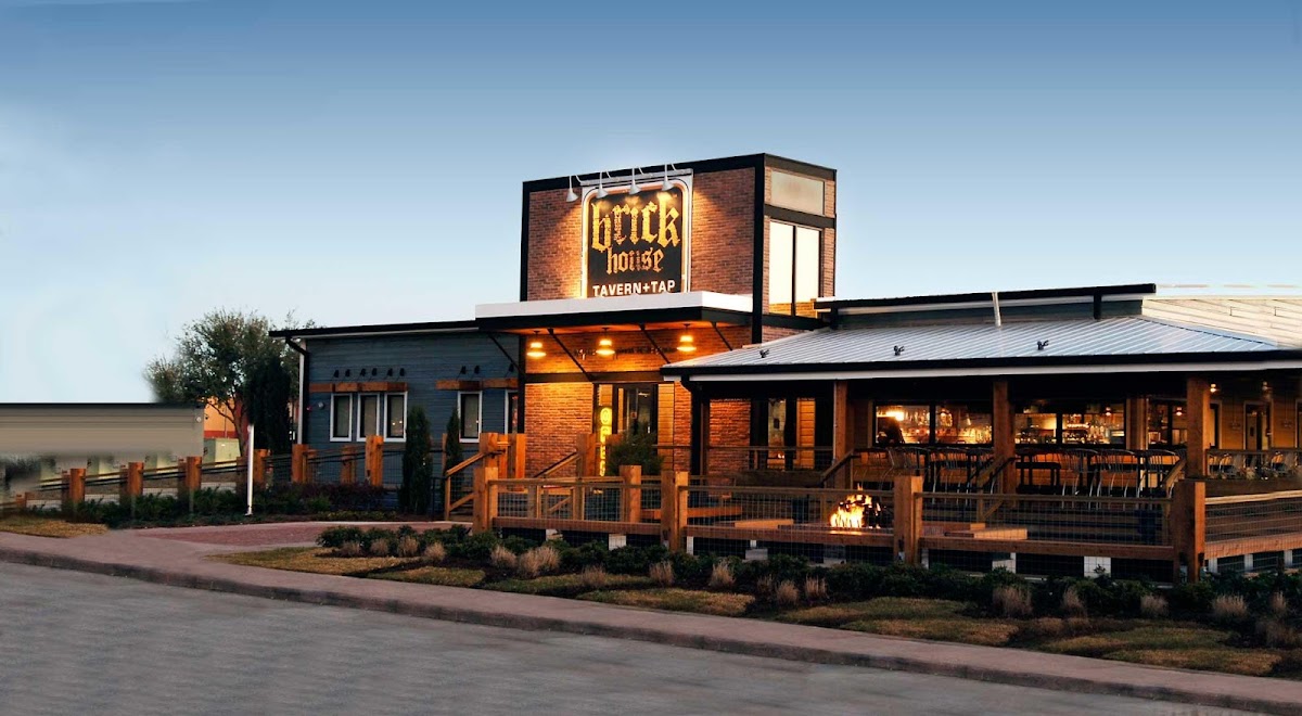 Brick House Tavern + Tap photo 2